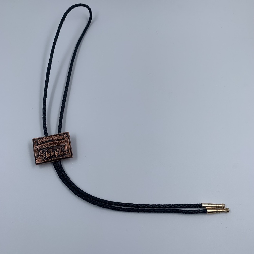 Handmade Great Platte River Road Archway Monument Bolo Tie Nebraska Pioneer - Picture 2 of 6